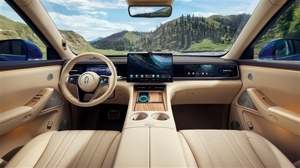 问界M7上市21天交付破万卖爆单！工厂已开双班 11月产能超2万台