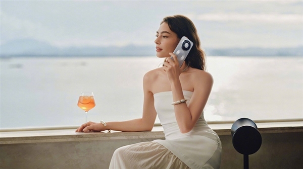 华为Mate 80系列官图来了:全新双环设计 史上最美Mate