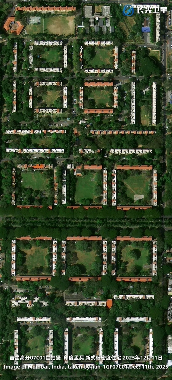 卫星眼中的印度大城市孟买:上海果然不如它!